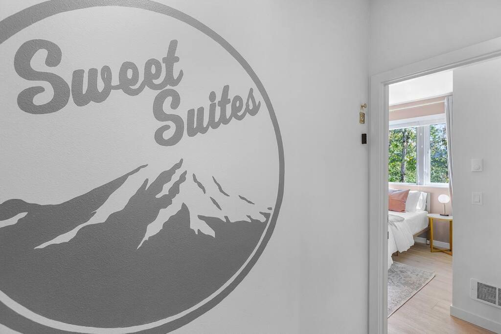 Kenny'S Sweet Suite - 84 Walkscore 시애틀 외부 사진